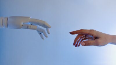 The disruptive impacts of artificial intelligence on businesses