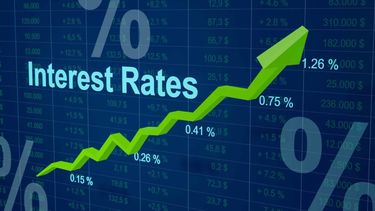 Effective vs. nominal interest rate