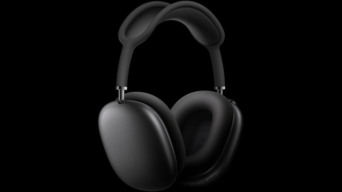 Noise-cancelling headphones