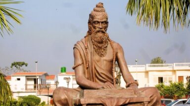 Why Pharma lobby is always fighting legal battle with Patanjali and its Ayurvedic medicines?